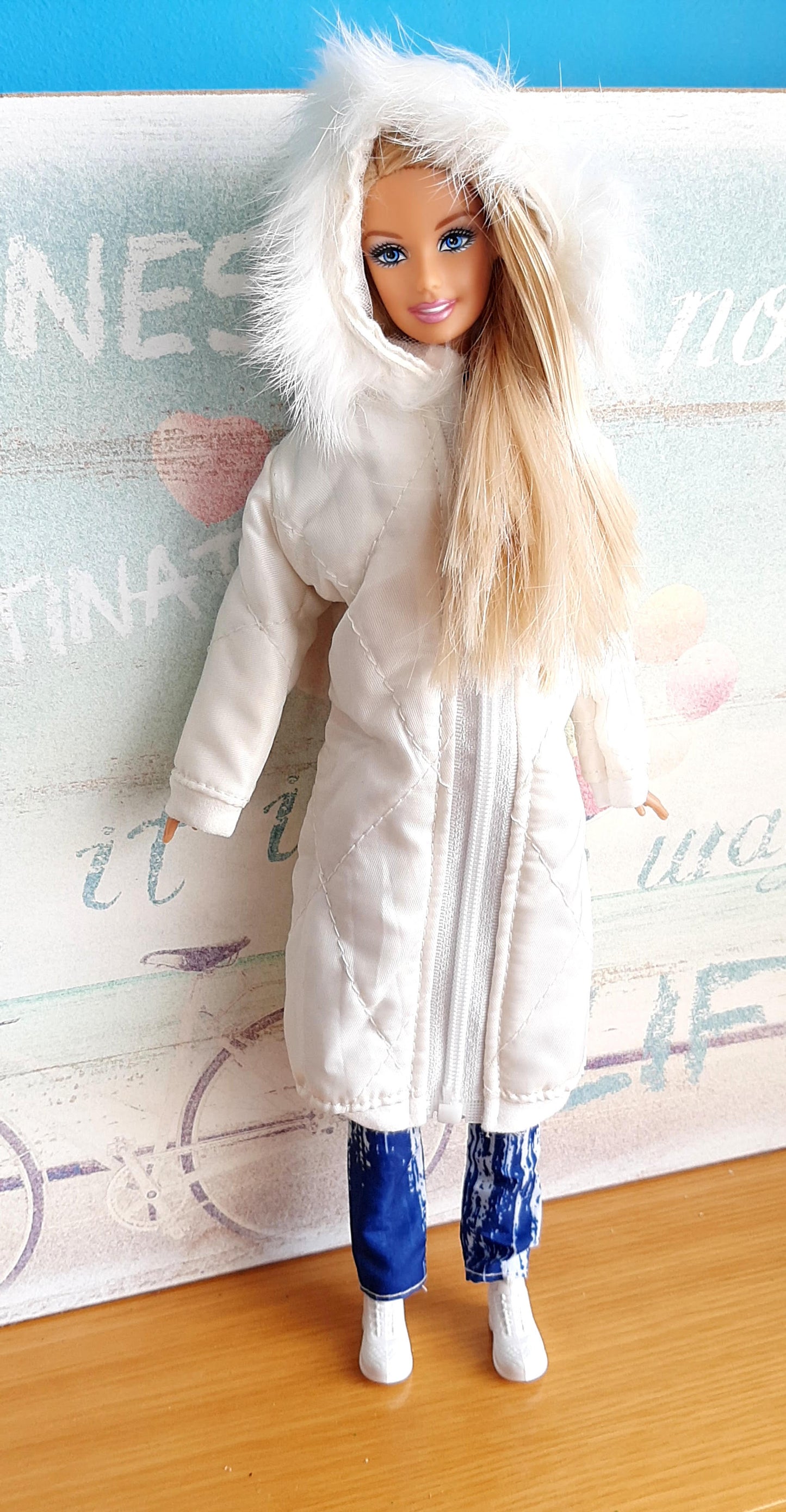 Long hooded coat for 30cm dolls